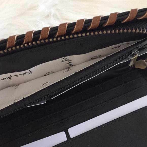 ❗️One Left❗️NWOT Kate & Alex  leather wallet - Picture 5 of 5